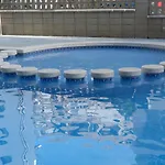 Saloublues Barbecue, Pool, 70M Terrace アパート *