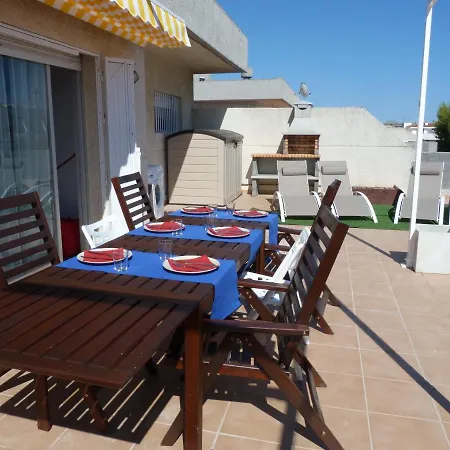 Saloublues, Penthouse, Pool, Big Terrace Apartment