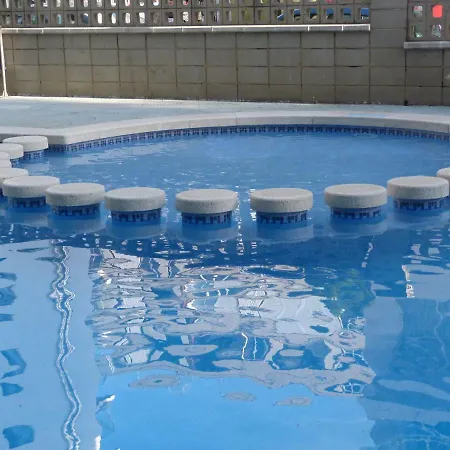 Saloublues, Penthouse, Pool, Big Terrace Apartment *
