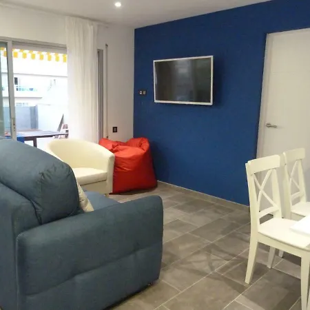 Saloublues, Penthouse, Pool, Big Terrace Apartment