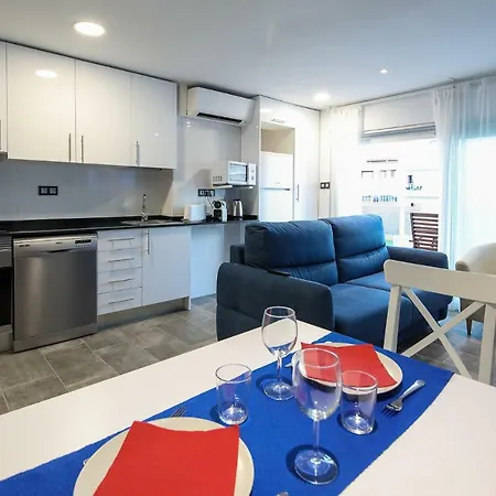 Saloublues, Penthouse, Pool, Big Terrace Apartment Salou
